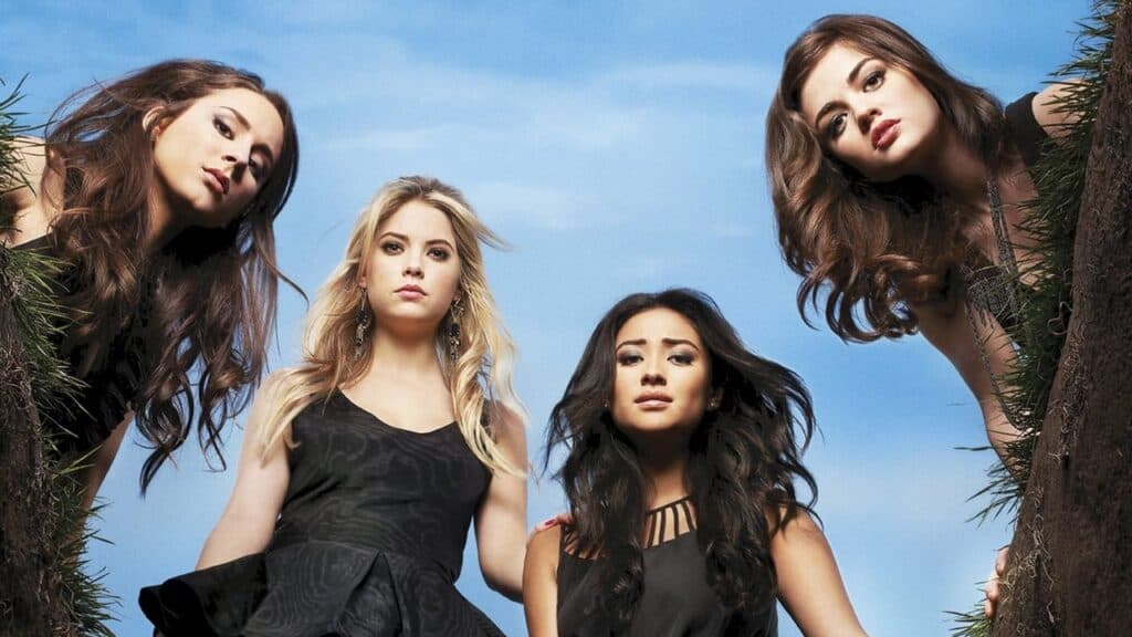 Backdrop image from the show Pretty Little Liars